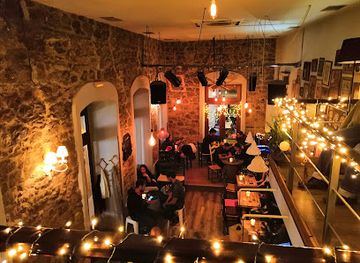 greece/nafplio/bar/black-cat