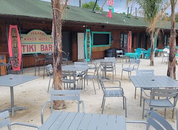 maryland/blackwater-national-wildlife-refuge/bar/tiki-bar-grill-solomons-island-md