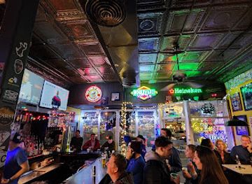 kansas/lawrence/bar/louise-s-downtown