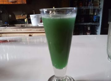 jamaica/kingston/bar/tuckie-s-bar