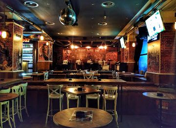 Wurst Platz Bar