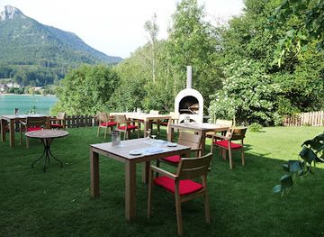 austria/fuschlsee/bar/brunnwirt-essen-wohnen