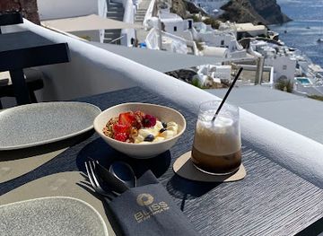 greece/santorini/oia/bar/bliss-lounge-bar