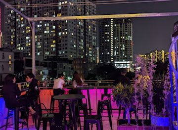 vietnam/ho-chi-minh-city/binh-thanh-district/bar/booze-beatz-rooftop