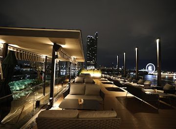 thailand/chao-phraya-river-basin/bar/dark-waters-rooftop-bar