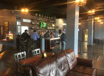 St Charles Lounge