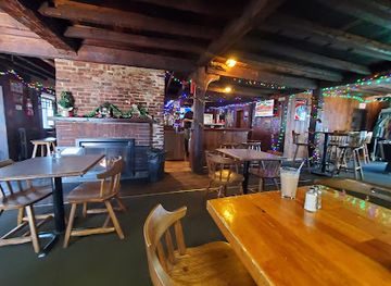 connecticut/middlesex-county/bar/monkey-farm