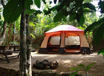 sri-lanka/knuckles-mountain-range/bar/by-foot-adventures