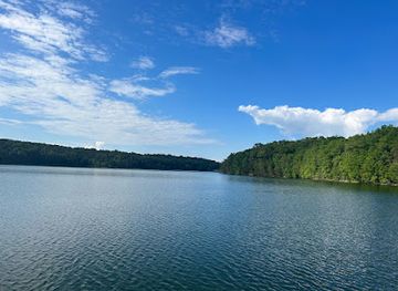 tennessee/fall-creek-falls-state-park/bar/fall-creek-falls-lake-side-dr