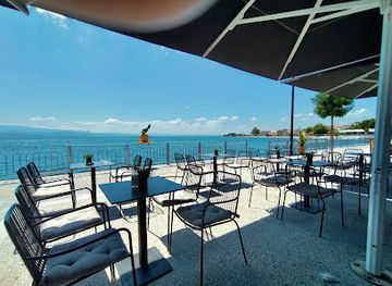 greece/euboea/bar/central-cafe-bar