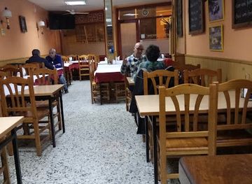 BAR RESTAURANT ROSES