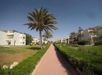 egypt/suez-canal-zone/bar/pool-bar-royal-beach-resort