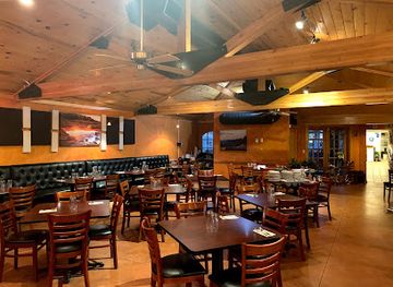 utah/arches-national-park/bar/arches-thai