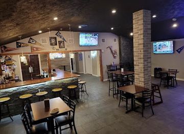 louisiana/lake-charles/bar/the-m-bar-sports-bar-grill