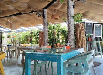 seychelles/ile-aux-recifs/bar/green-house-bar-cafe-restaurant