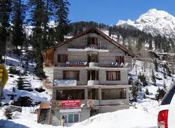 Solang Holiday Restaurant