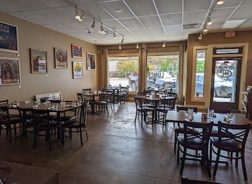 texas/enchanted-rock-state-natural-area/bar/western-edge-kitchen-cocktails