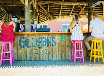 florida/pensacola-beach/bar/gilligan-s-tiki-bar
