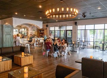 louisiana/lake-pontchartrain/bar/st-ann-wine-bar