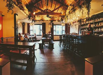 new-zealand/wellington/mount-victoria/bar/cgr-merchant-co