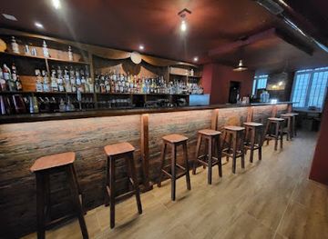 switzerland/neuchatel/bar/moonshiners-cocktail-bar