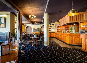 australia/canberra/manuka/bar/kingston-hotel