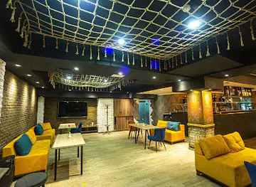 King's lounge bar