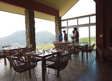 panama/el-valle-de-anton/bar/restaurante-las-nubes-valle-de-anton