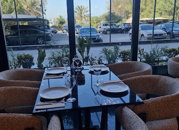 kuwait/salmiya/bar/antika-cafe