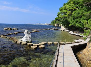 japan/noto/bar/tsukumo-bay-promenade