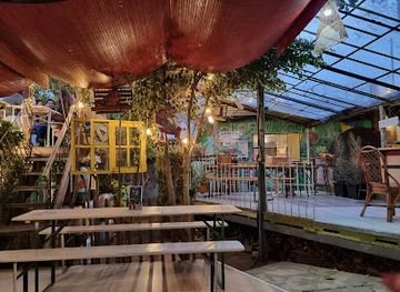 ecuador/northern-sierra/bar/encuentro-backyard-cerveceria-ex-backyard-by-paramo