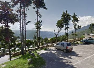 bhutan/mongar-district/bar/yangbari-lhakang