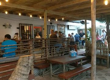 british-virgin-islands/beef-island/bar/the-watering-hole