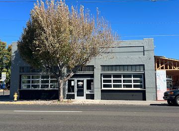 oregon/klamath-falls/bar/garage-tap-house