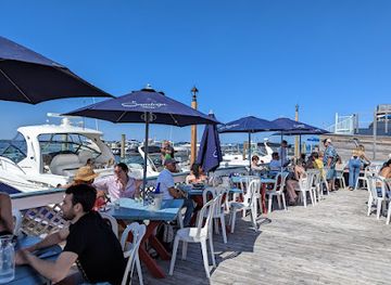 new-york/fire-island/bar/hideaway-restaurant