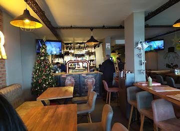 turkiye/kusadasi/bar/pub-time