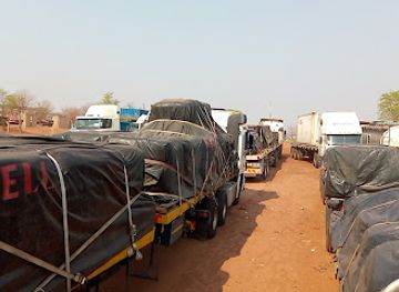 zimbabwe/mana-pools-national-park/bar/ngulwa-s-pub-grill