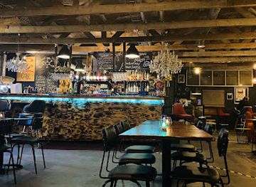 iceland/southern-peninsula/bar/cafe-petite