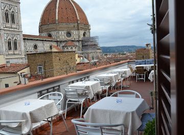 italy/florence/san-marco/bar/view-on-art-rooftop-cocktail-bar