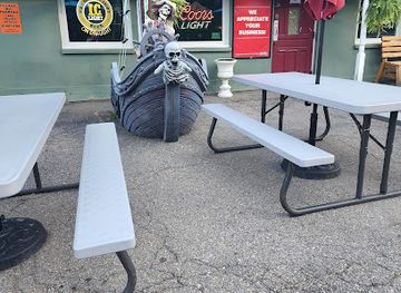 pennsylvania/allegheny-national-forest/bar/knuckleheads
