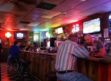 kentucky/land-between-the-lakes-national-recreation-area/bar/big-apple-grill-and-bar