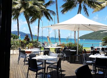 australia/whitsunday-islands/bar/sails-restaurant