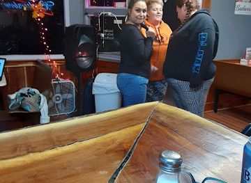 kansas/marais-des-cygnes/bar/cricket-s-bar-and-grill