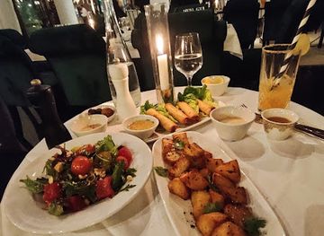 saudi-arabia/riyadh/al-diriyah/bar/cafe-de-l-esplanade