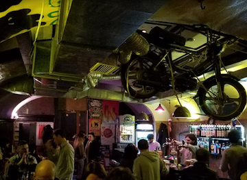 azerbaijan/baku/fountain-square/bar/belowground-baku-music-bar