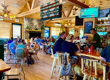 new-hampshire/white-mountains-national-forest/bar/muddy-moose-restaurant-pub
