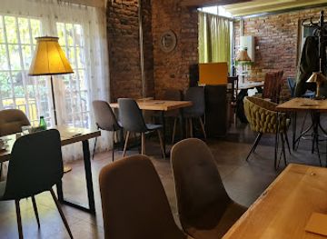 kosovo/podgur/bar/door-53