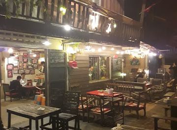 laos/savannakhet-province/bar/pen-ta-hug