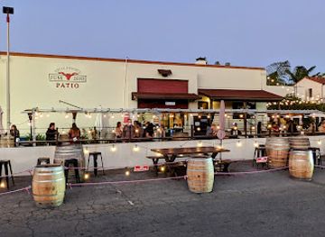 california/santa-barbara/funk-zone/bar/shalhoob-s-funk-zone-patio