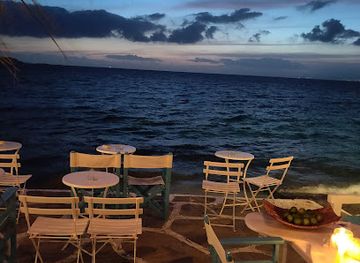 greece/mykonos/agios-ioannis/bar/cerise-bar